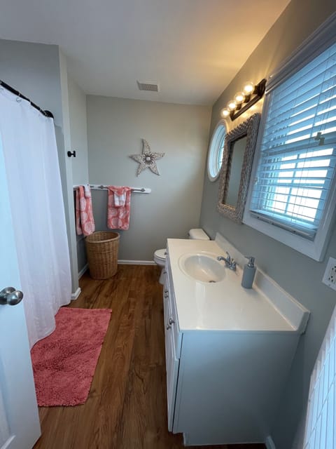 Combined shower/tub, hair dryer, towels, toilet paper