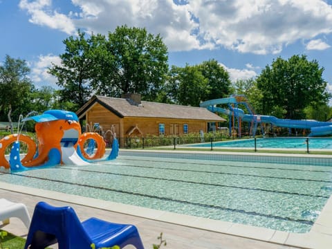 Swimming Pool, Public Space, Playground, Leisure Centre, Leisure, Recreation, Park, Sky, Water Park, Playground Slide