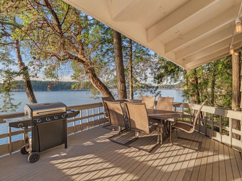 Enjoy grilling while the sun sets in the distance.