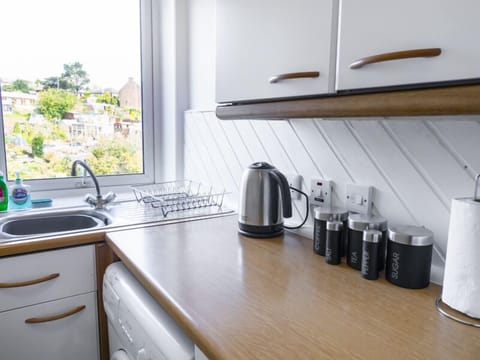 4e42ad8c-24ed-41c0-ab73-6498a659cd1b