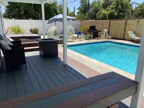 Indoor pool, outdoor pool