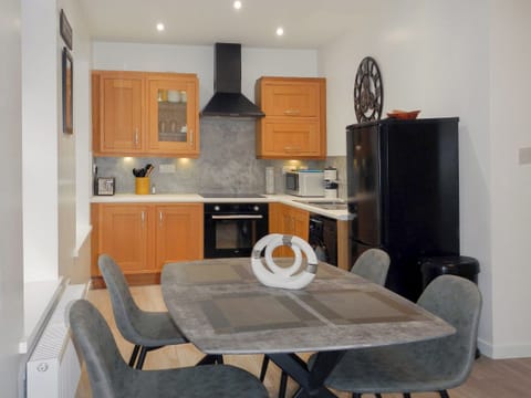 Kitchen/diner | East Lodge - Machermore Castle, Newton Stewart