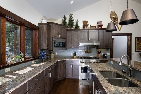 Fully Stocked Kitchen