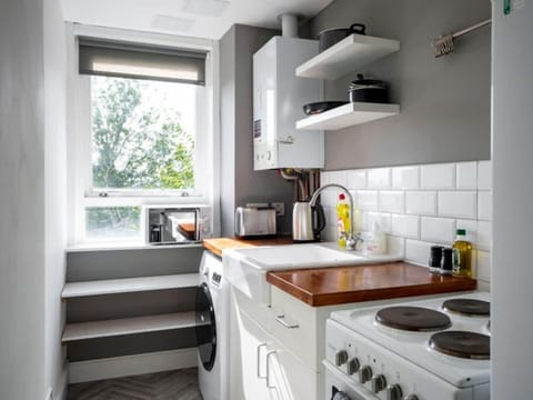 50379649 c33d 4e09 951d b1ea48675c51 (2)