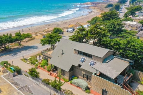 Located Directly Across from the waves and sand on Moonstone Beach!