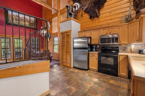 Full Kitchen-Native American Inspired Decor
