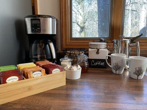 Coffee (regular & decaf) and tea service provided. Drip Brew and French Press.