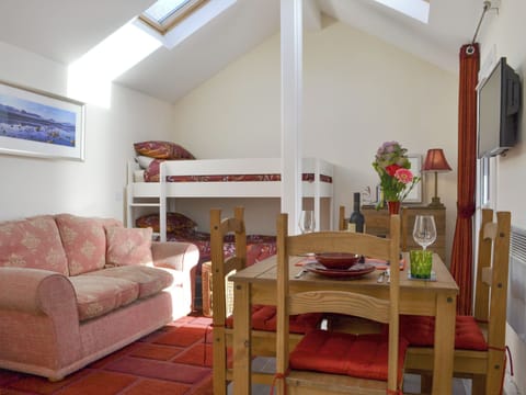 Open plan living space | Mango Pony’s Bothy - Five Diabaig, Diabaig