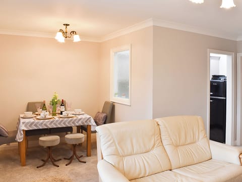 Living room/dining room | Kia Ora Cottage, Seahouses