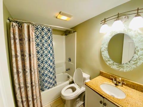 Combined shower/tub, toilet paper