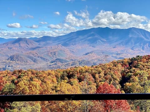 Sweeping Views Of The Great Smoky Mountains National Park Right Off The Deck!