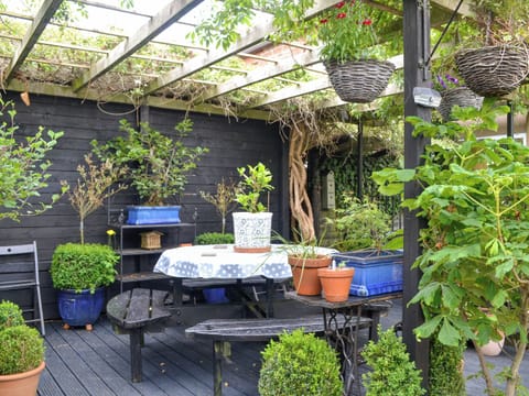 Sitting-out-area | 5 Church Square, Rigg, near Gretna Green