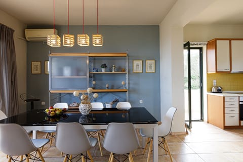 The interior is bright and airy throughout the day!