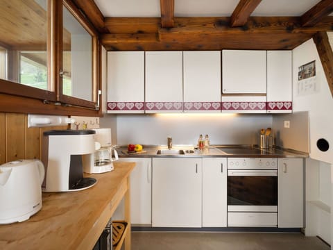 Kitchen, Countertop, Kitchen Appliance, Interior Design, Furniture, Cabinetry, Major Appliance, Wood, Flooring, Kitchen Sink