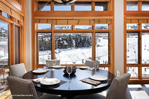 Dining Area with view of the slopes