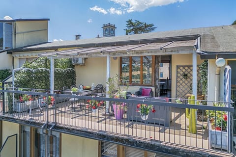 Autumn, Balcony / Terrace / Patio, Building Exterior, Outdoor, Scenic View, Spring, Summer, Winter