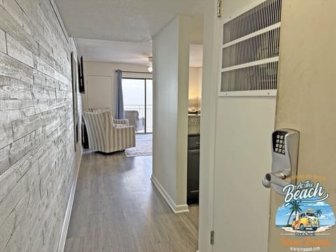 Sugar Beach, Orange Beach Alabama. Sleeps 8. Managed by Island Rentals.