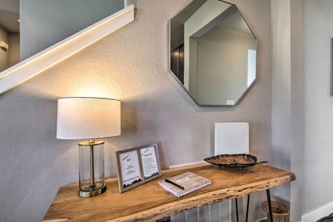 Entryway | Main Floor | Welcome Book Provided