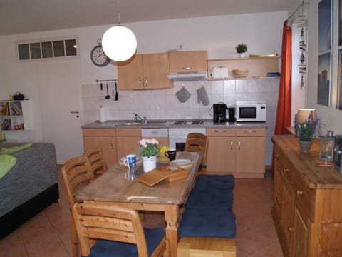 Fridge, oven, dishwasher, highchair