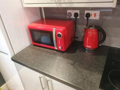 Microwave, coffee/tea maker, toaster