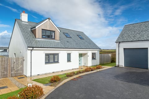 Welcome to Endymion in Porthtowan, Cornwall!