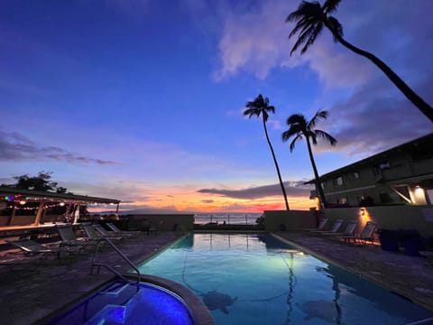 Outdoor pool, a heated pool