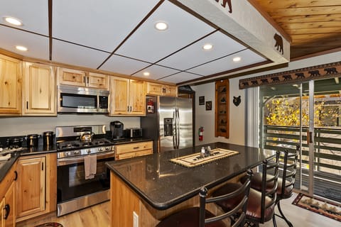 Kitchen Island to help when you cooking. We provide all the "bear essentials" :)