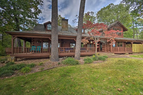 Hot Springs Vacation Rental | 4BR | 3BA | 3,400 Sq Ft | 'Cherry Rock Lodge'