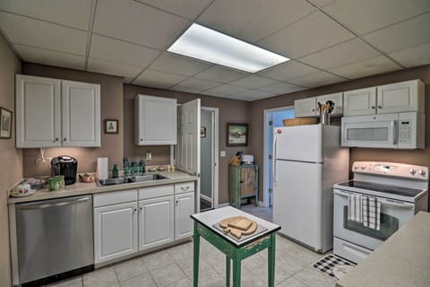 Kitchen | Fully Equipped | Single-Story Home