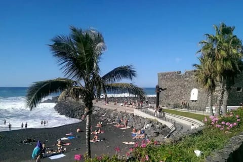 Beach nearby, beach towels