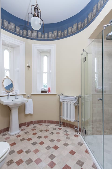 Thornhill Bathroom 1