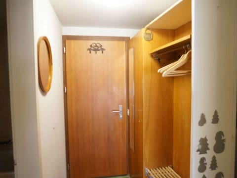 Property, Door, Building, Wood, Interior Design, Floor, Automotive Exterior