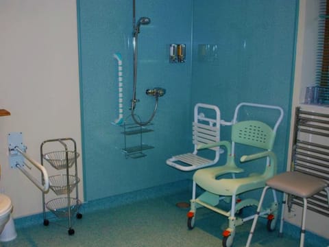 Two types of shower chair are available.