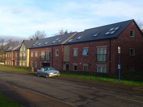 Ready to welcome you to Your Travel Stop Craggside.