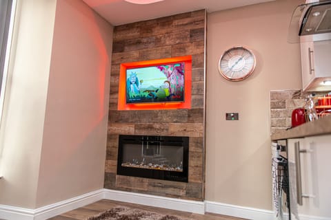 Living Room / Lounge