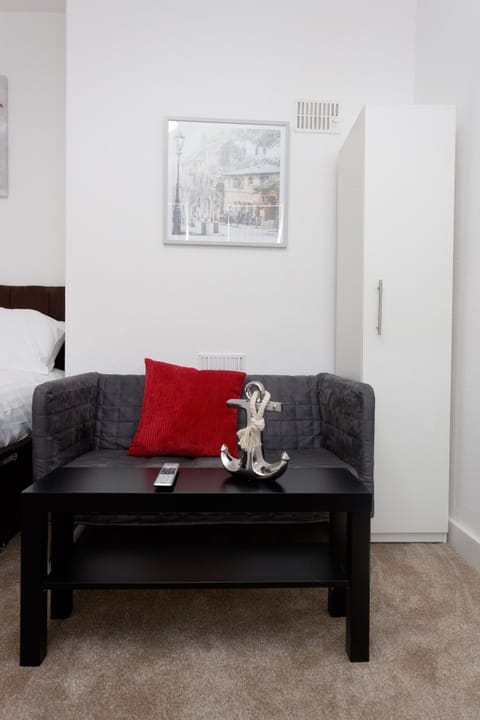 Living Room / Lounge