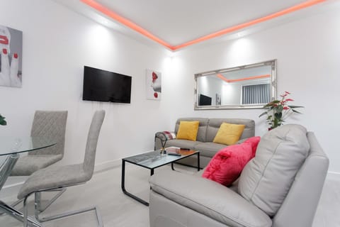 Living Room / Lounge