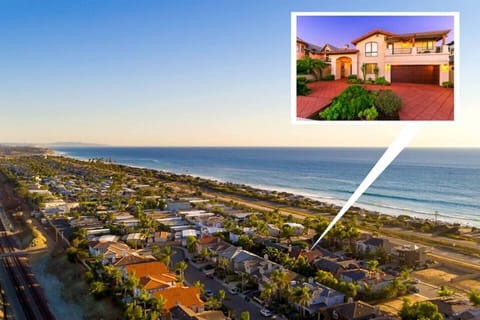 Casa Surfside is a 5 minute walk to North Ponto Beach; a favorite for locals and surfers alike