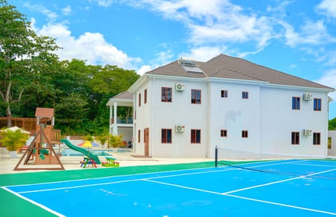 Sport court