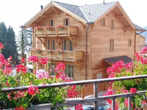 Chalet Balthazar in Summer