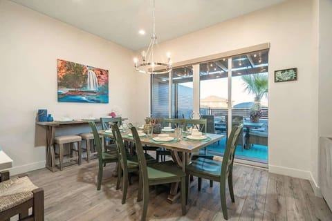 Open concept kitchen and dining area