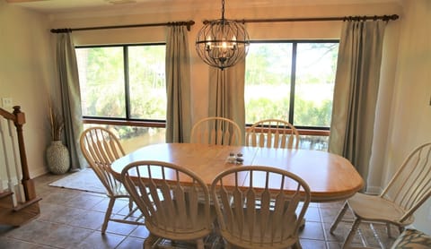 Dining table (seats 8)