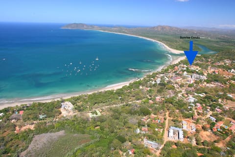 Beach nearby, sun loungers, beach towels