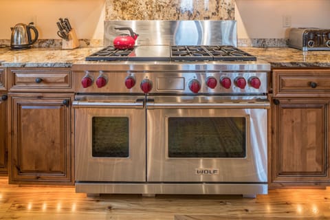 2 Bear Paw Trail - Luxury Suite B-7389