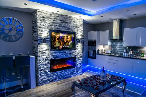 Living Room / Lounge