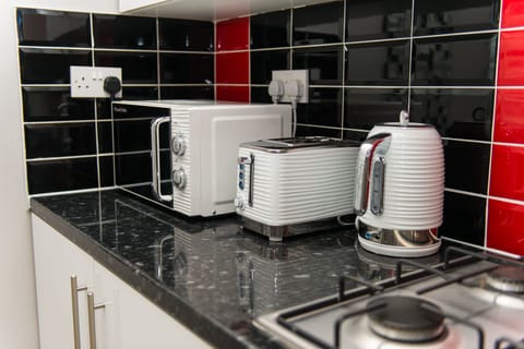 Fridge, microwave, oven, coffee/tea maker