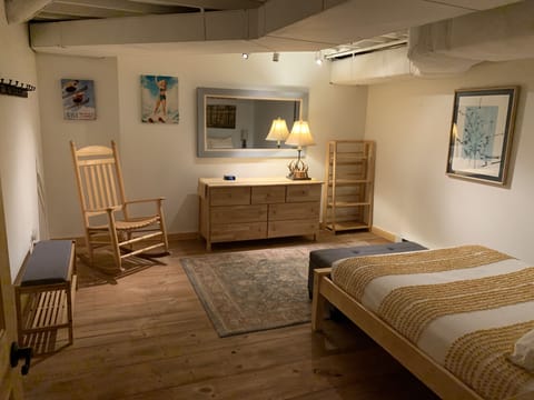 6 bedrooms, memory foam beds, desk, iron/ironing board