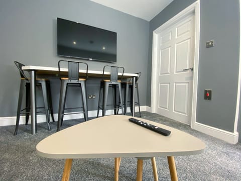 Living Room / Lounge