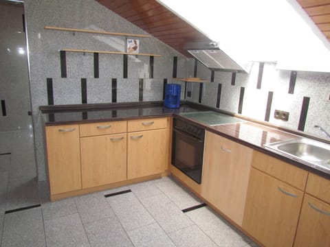 Fridge, oven, dishwasher, highchair