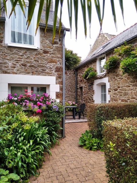 Clos de la Fontaine Dinard, accès au 1